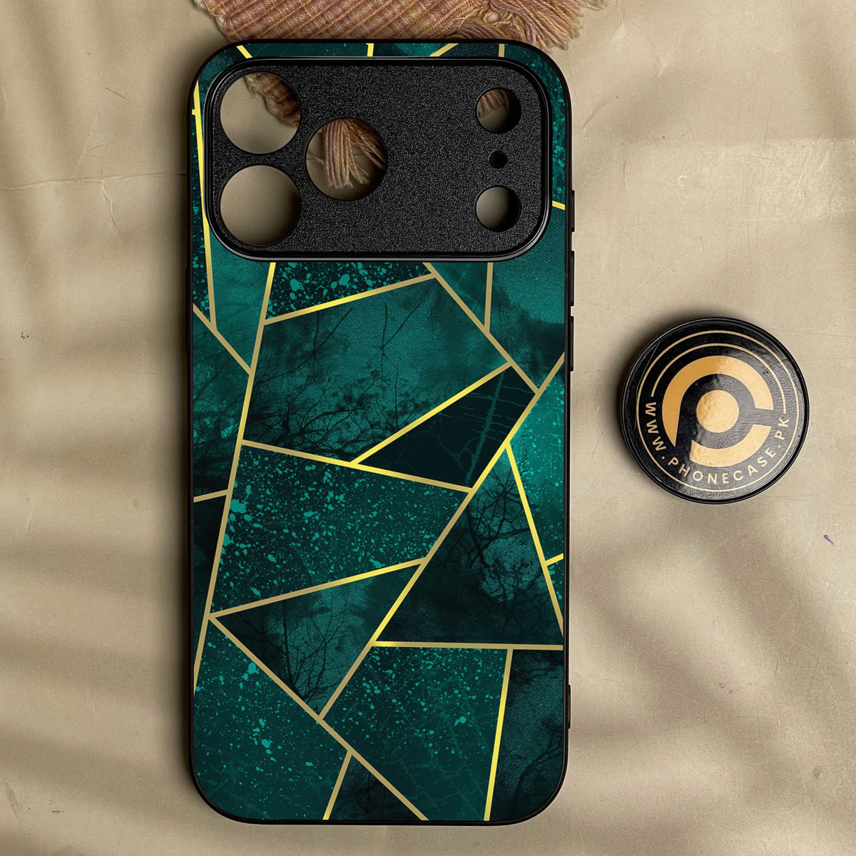 Iphone 18 Pro - Geometric Design 9 - Premium Metal Printed Soft Bumper Shock Proof Case
