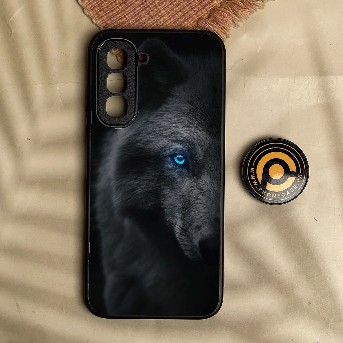 Infinix Hot 70 - Wolf Design 9 - Premium Metal Printed Soft Bumper Shock Proof Case