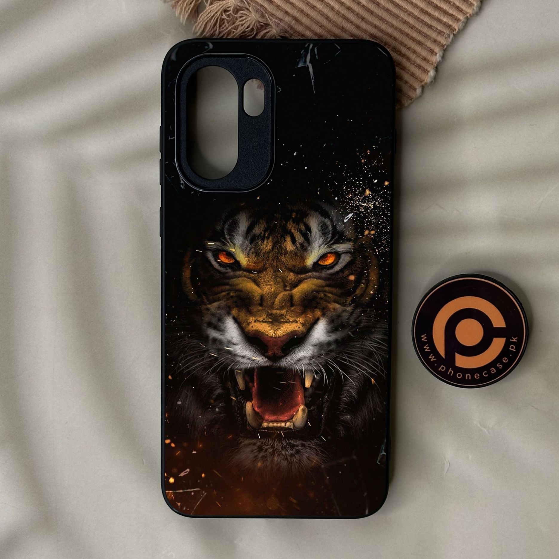 OnePlus Ace 6 - Tiger Design 9 - Premium Metal Printed Soft Bumper Shock Proof Case