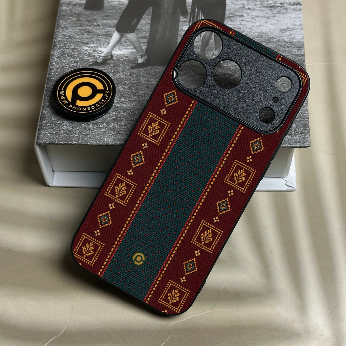 Iphone 18 Pro - Classic Weave Design 12 - Premium Metal Printed Soft Bumper Shock Proof Case