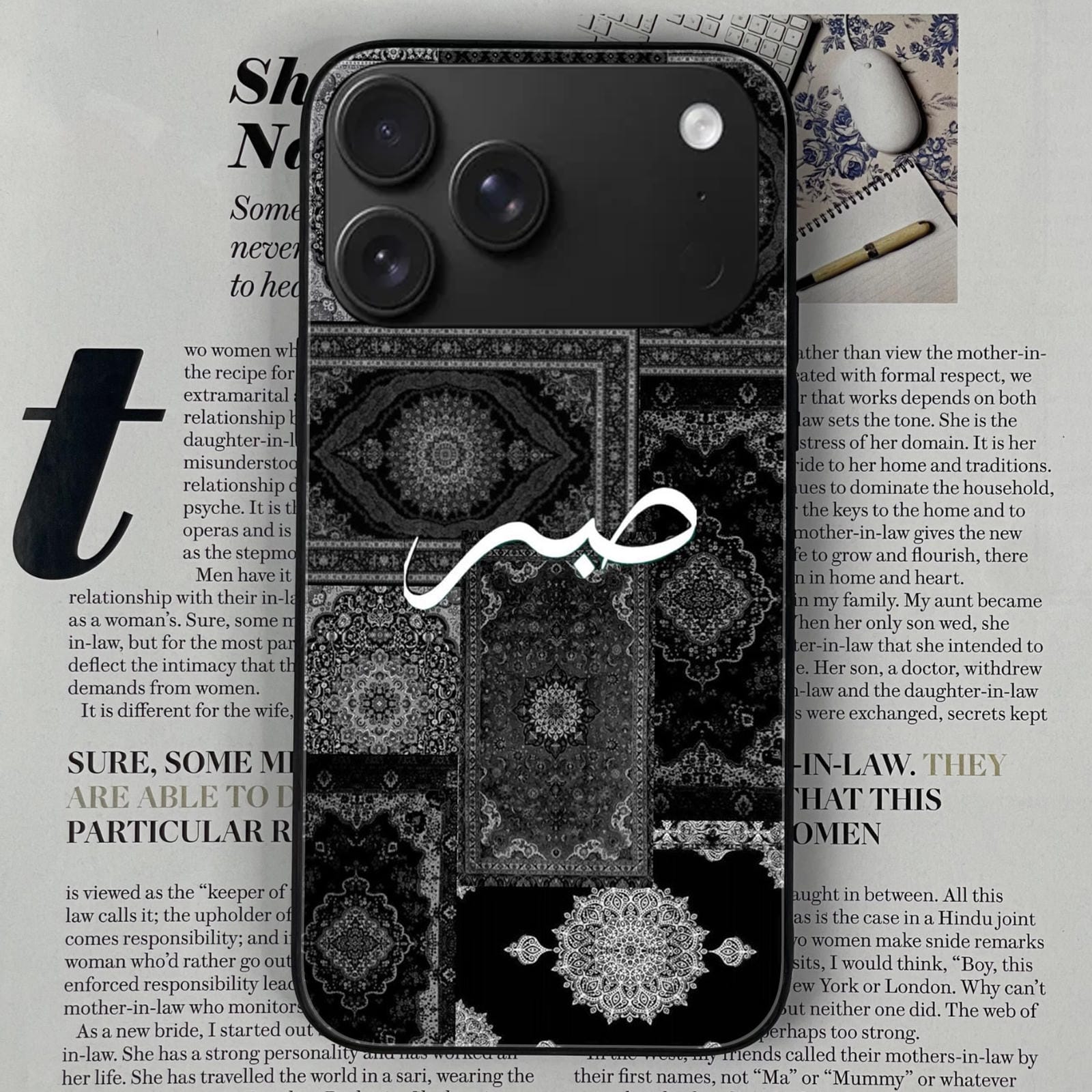 Iphone 17 pro max Design-004 Premium Glossy Phone Case
