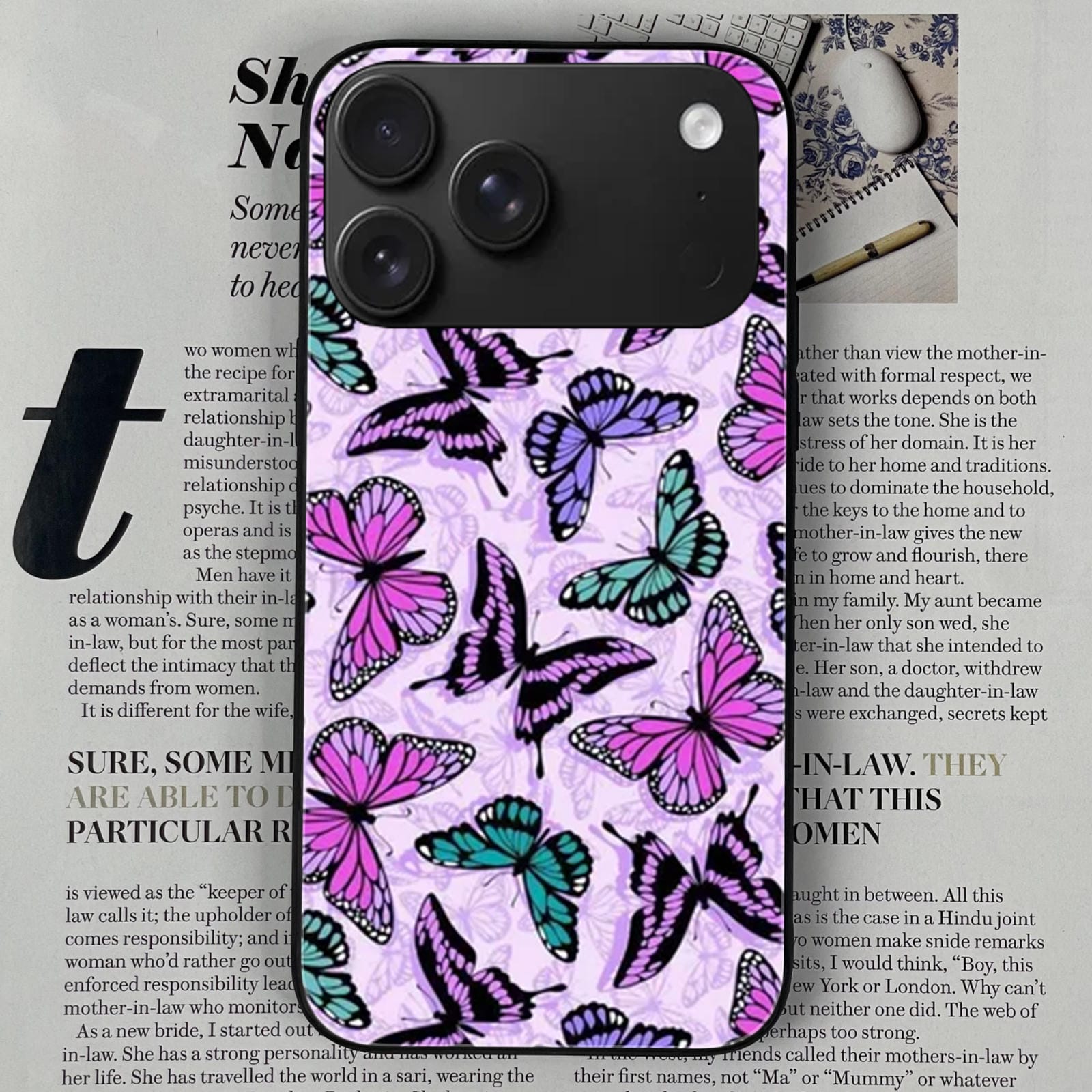 Iphone 17 pro Design-024 Premium Glossy Phone Case