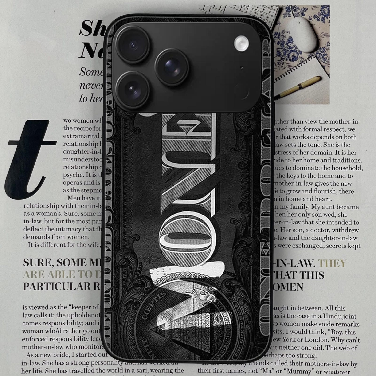 Iphone 17 pro Design-025 Premium Glossy Phone Case