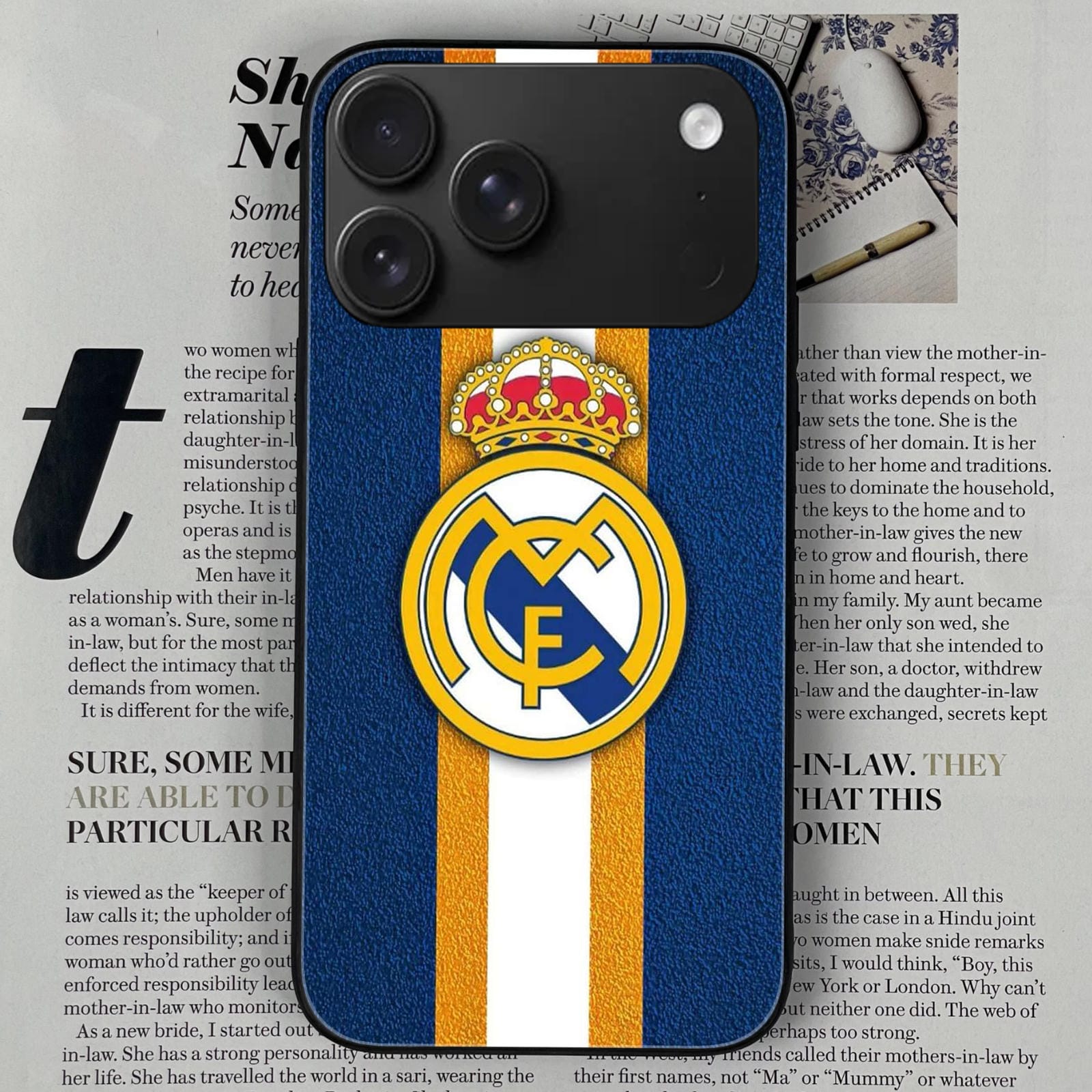 Iphone 17 pro max Design-040 Premium Glossy Phone Case