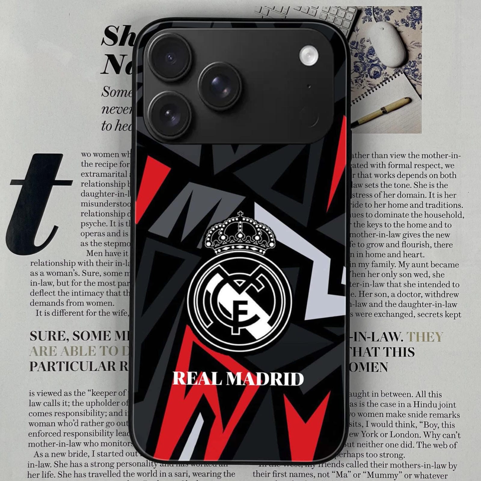 Iphone 17 pro max Design-041 Premium Glossy Phone Case