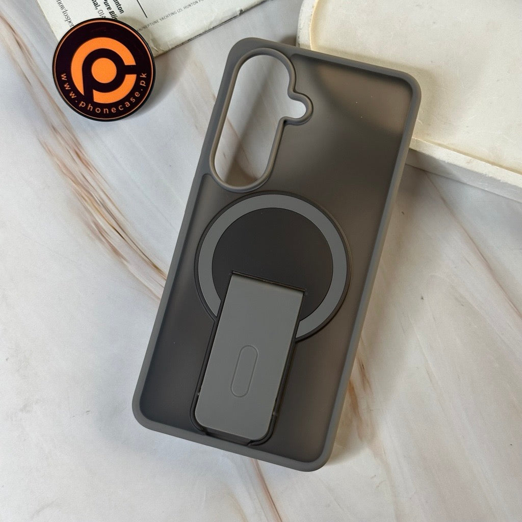 Galaxy S26 Premium Icy Frost Magsafe Case With Kick-Stand