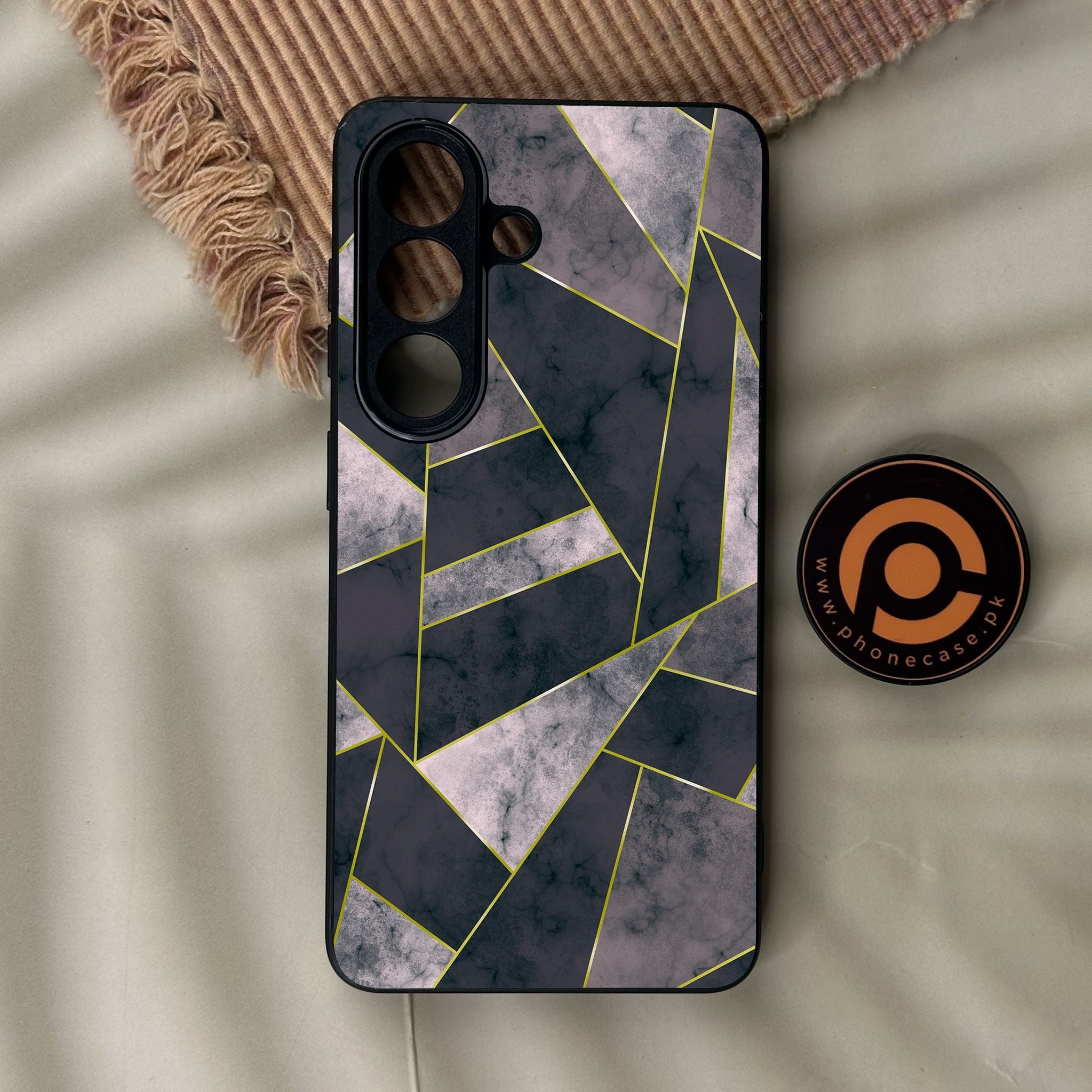 Galaxy S26 - Geometric Design 2 - Premium Metal Printed Soft Bumper Shock Proof Case