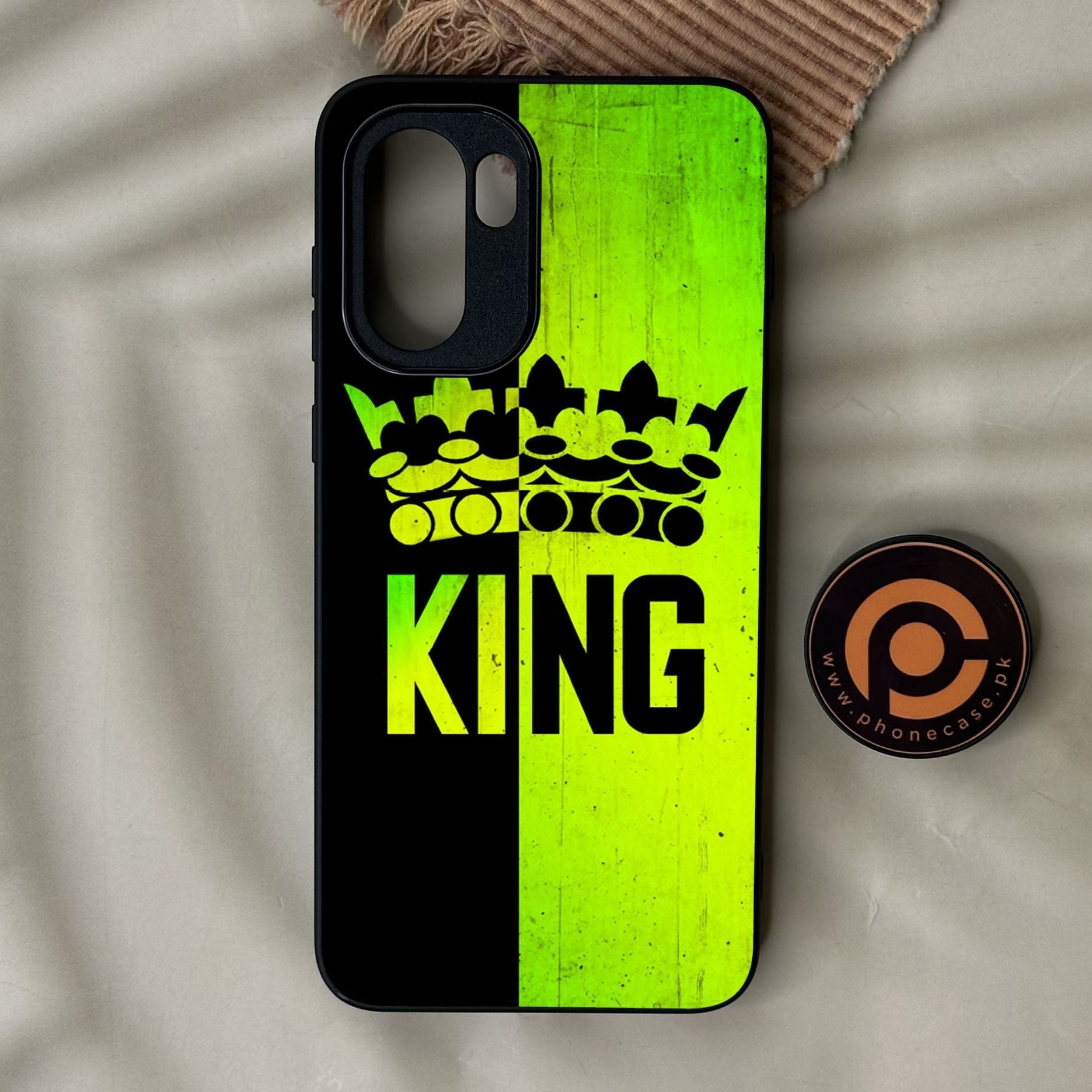 OnePlus Ace 6 - King Design 3 - Premium Metal Printed Soft Bumper Shock Proof Case