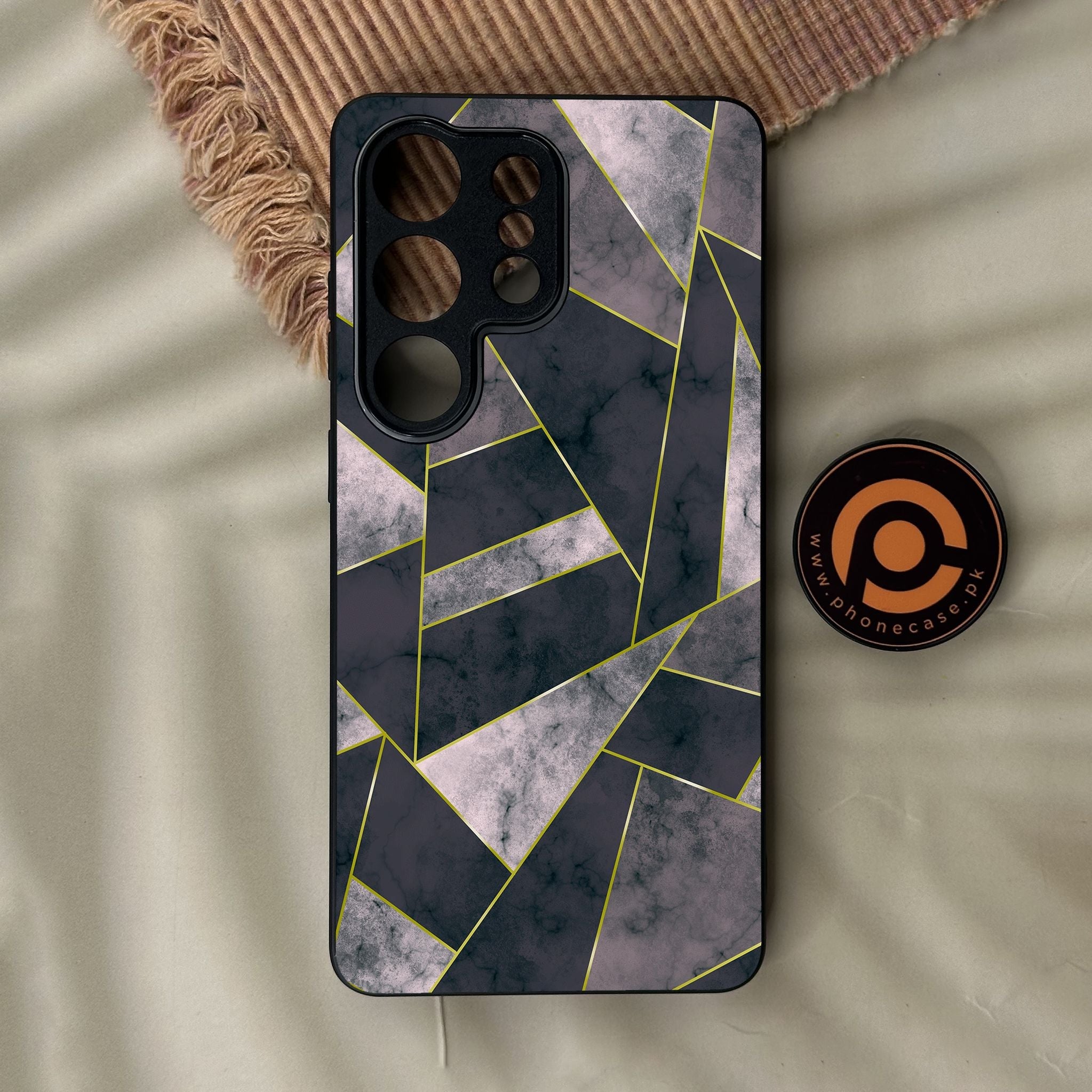 Galaxy S26 Ultra - Geometric Design 2 - Premium Metal Printed Soft Bumper Shock Proof Case
